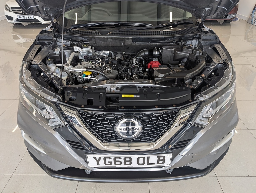 Nissan Qashqai Dig-t N-connecta YG68OLB Grey #5