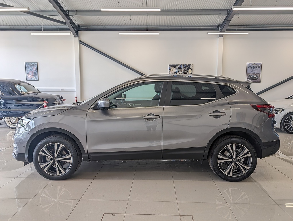 Nissan Qashqai Dig-t N-connecta YG68OLB Grey #3