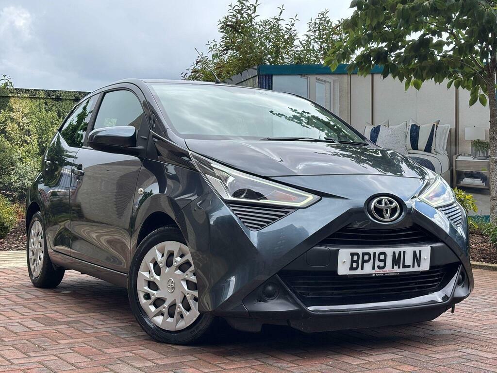 Toyota Aygo 1.0 Vvt-i X-play X-shift Euro 6 Grey