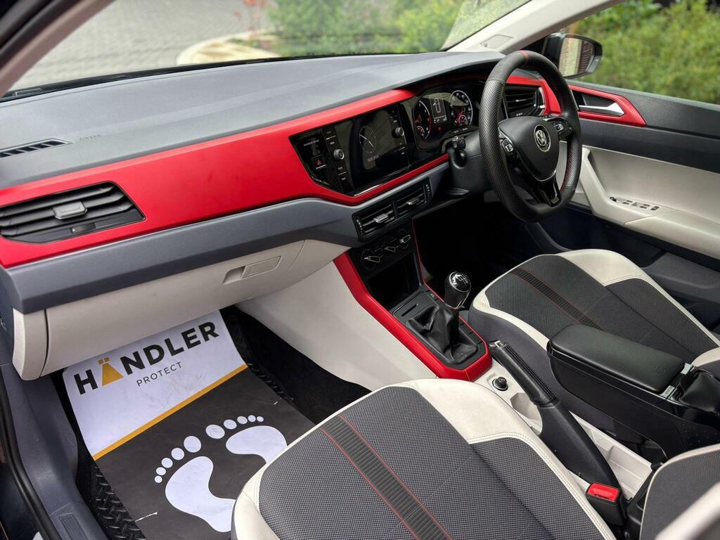 Volkswagen Polo 1.0 Tsi Beats Euro 6 S S YS68RCY Black #3