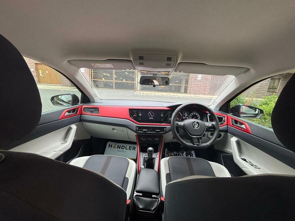Volkswagen Polo 1.0 Tsi Beats Euro 6 S S YS68RCY Black #4