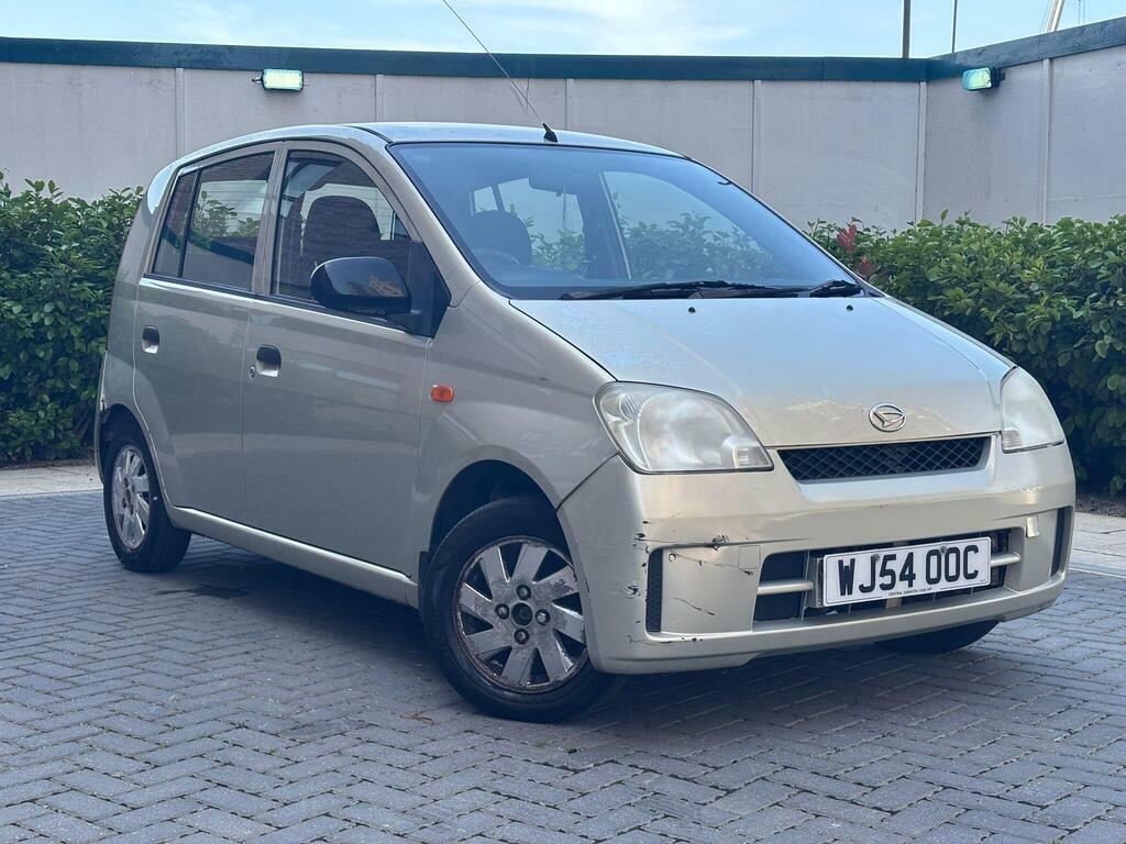 Daihatsu Charade 1.0 Sl WJ54OOC Gold