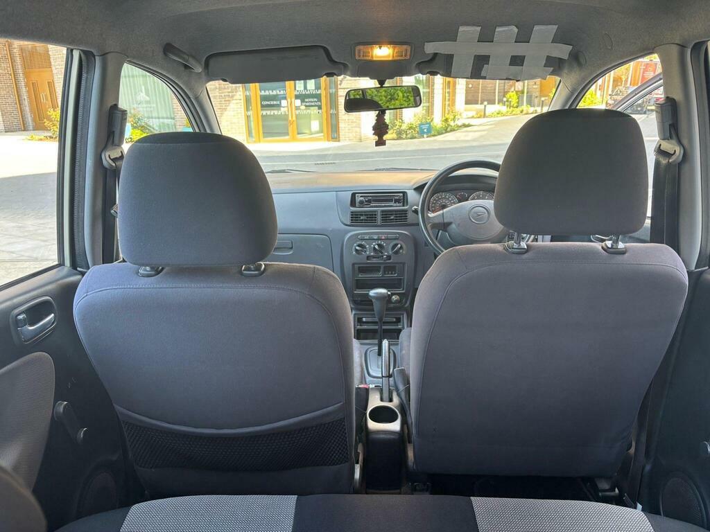 Daihatsu Charade 1.0 El Hatchback Red #35