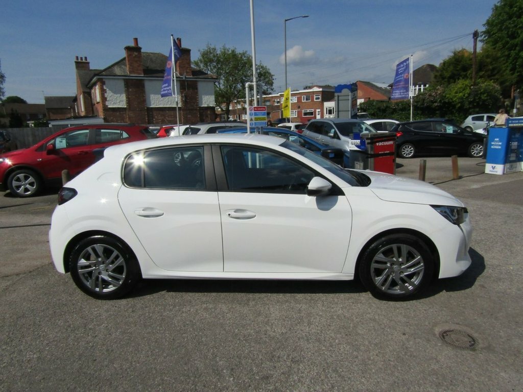 Peugeot 208 1.2L Active BK70ZRU White #2