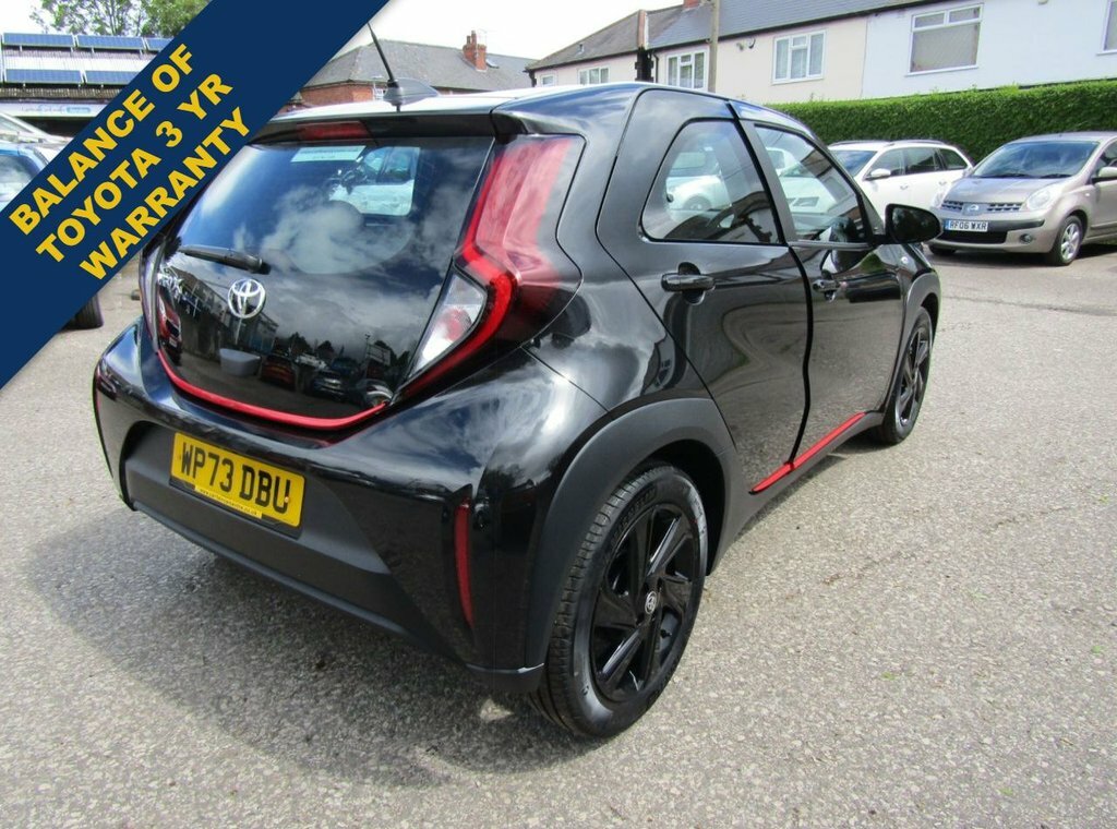 Toyota Aygo X 1L Pure WP73DBU Black #4