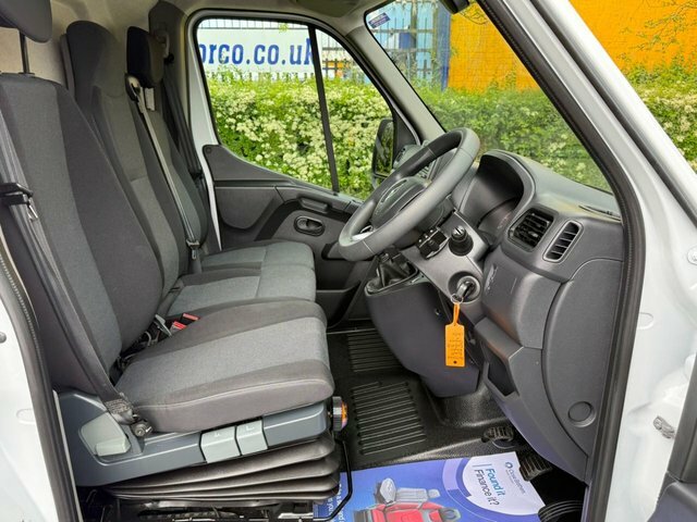 Renault Master Manual HK23WWF White #5