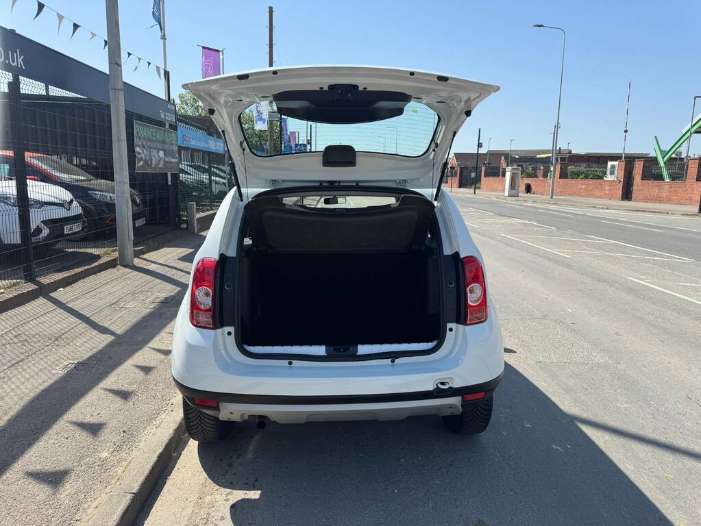 Dacia Duster 1.5 Dci 110 Laureate SH65XBU White #4