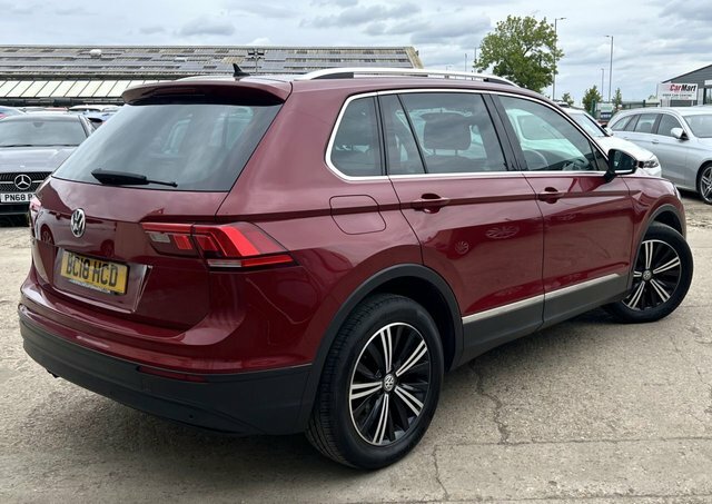 Volkswagen Tiguan 1.4 Tsi Se Suv Euro 6 S S 125 BC18HCD Red #3