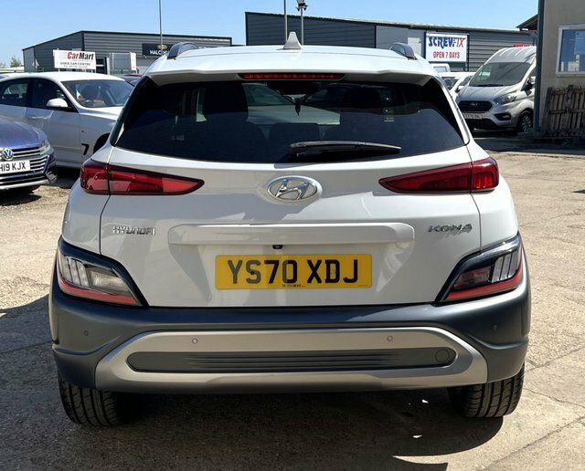 Hyundai Kona 1.0 T-gdi Mhev Premium Suv Hybrid Manua YS70XDJ White #6