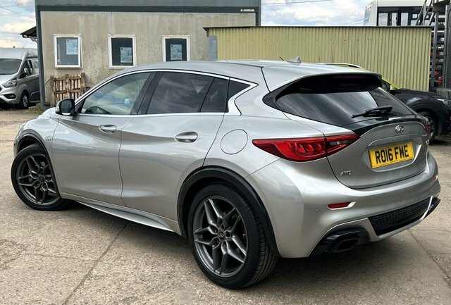 Infiniti Q30 2.2D Sport Hatchback Dct Awd Euro 6 S Silver #5