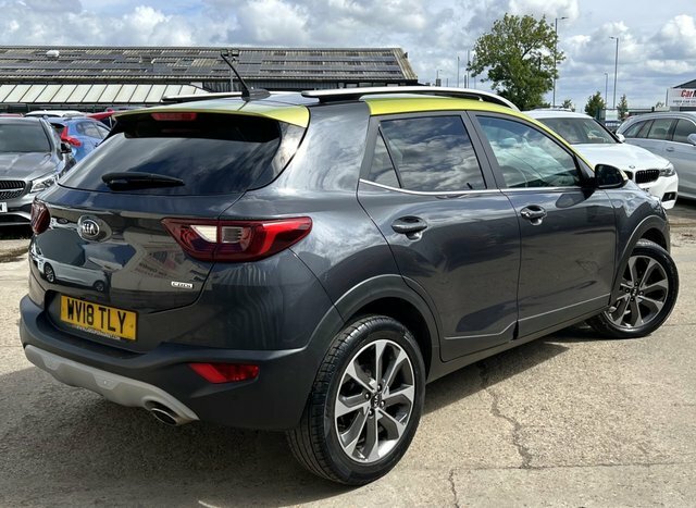 Kia Stonic 1.6 Crdi First Edition Suv Euro WV18TLY Grey #3