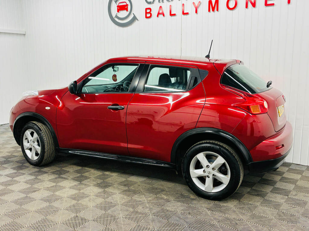 Nissan Juke 1.6 Visia Red #4