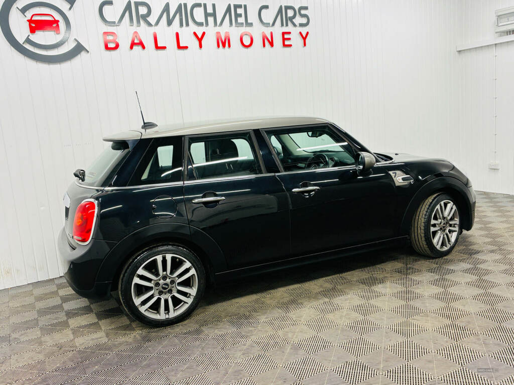 Mini Hatch 1.5 Cooper Seven WNZ9536 Black #3
