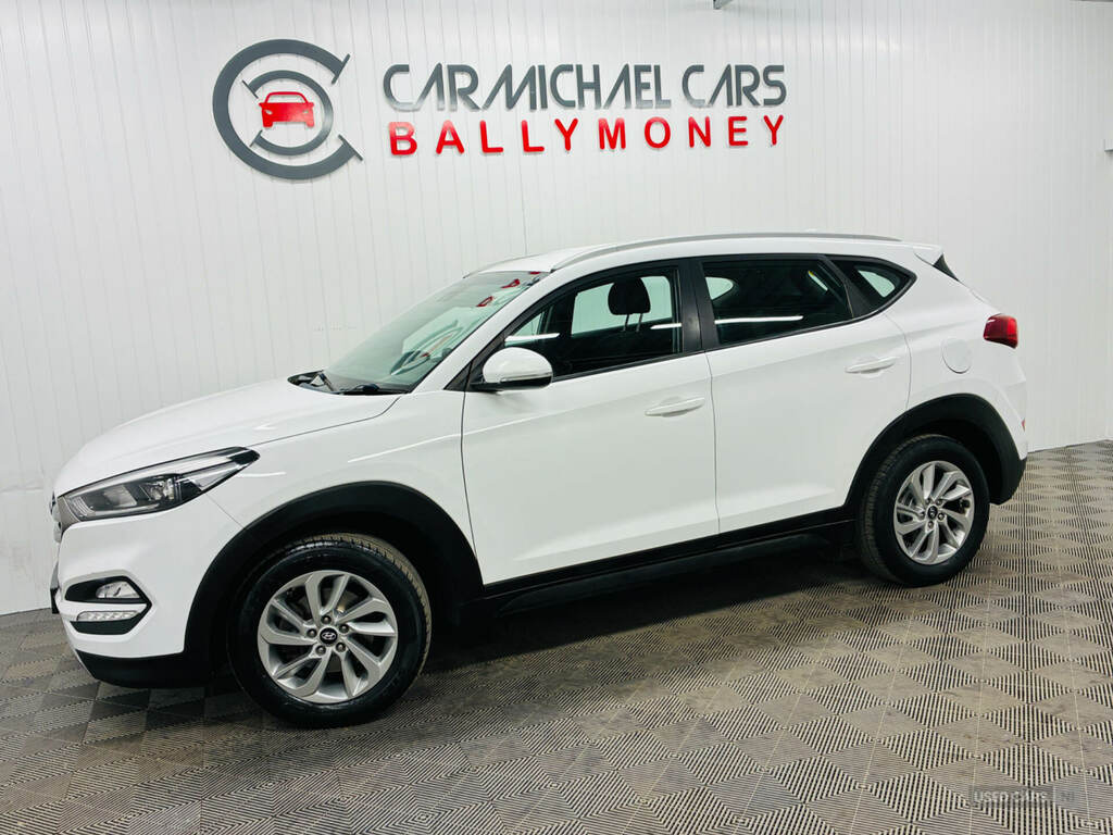 Hyundai Tucson 1.7 Crdi Blue Drive Se 2Wd VXZ7228 White #4