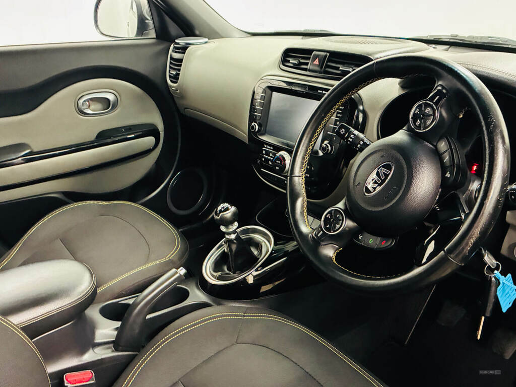 Kia Soul 1.6 Crdi 134 Connect Plus Silver #2