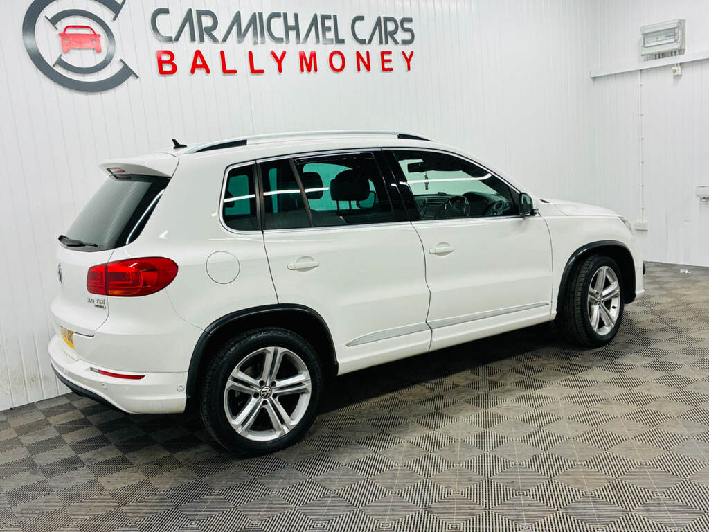 Volkswagen Tiguan 2.0 Tdi Bluemotion Tech R-line SL63GKK White #4