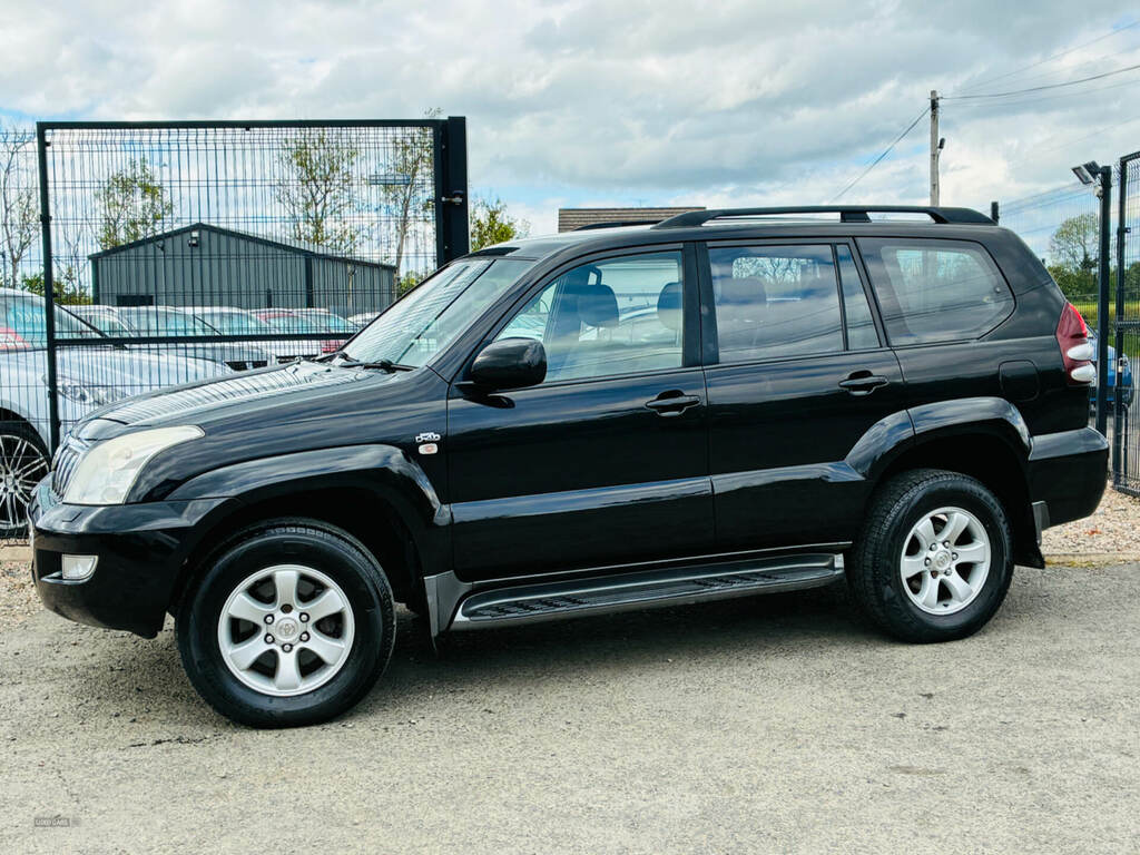 Toyota Land Cruiser 3.0 D-4d Lc3 5 Black #2
