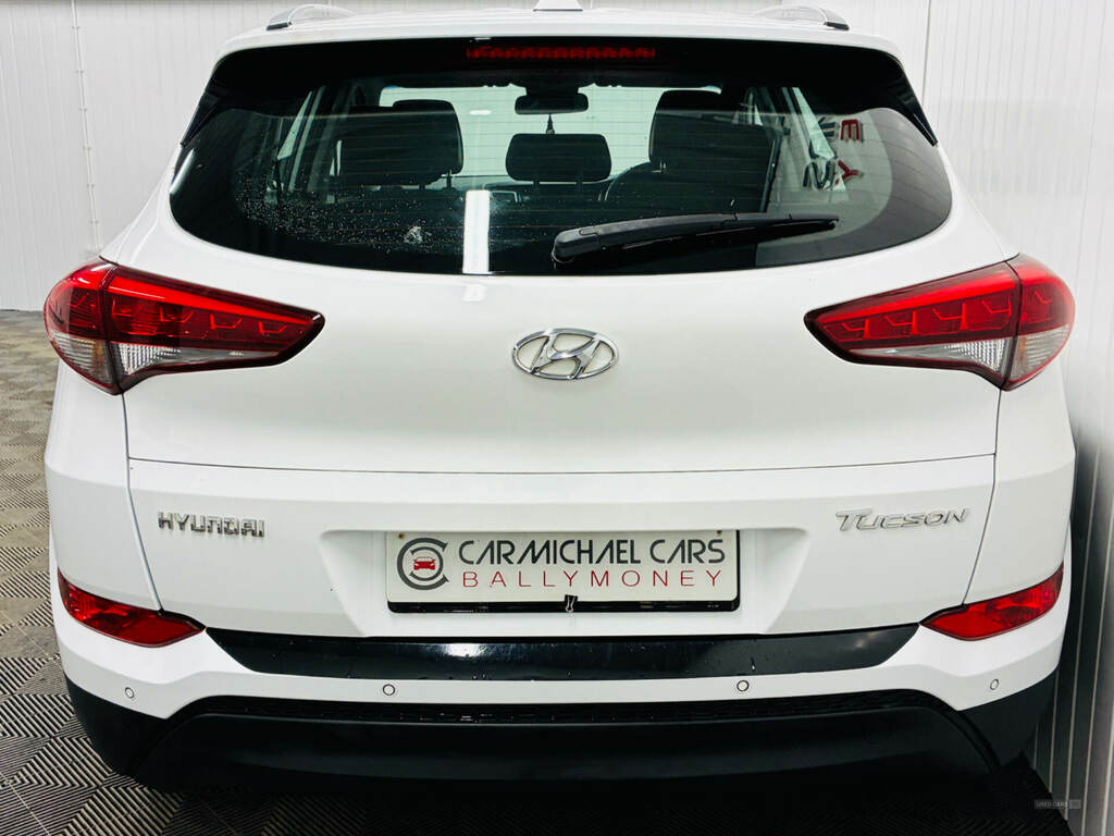 Hyundai Tucson 1.6 Gdi Blue Drive Se 2Wd SD18UYY White #4