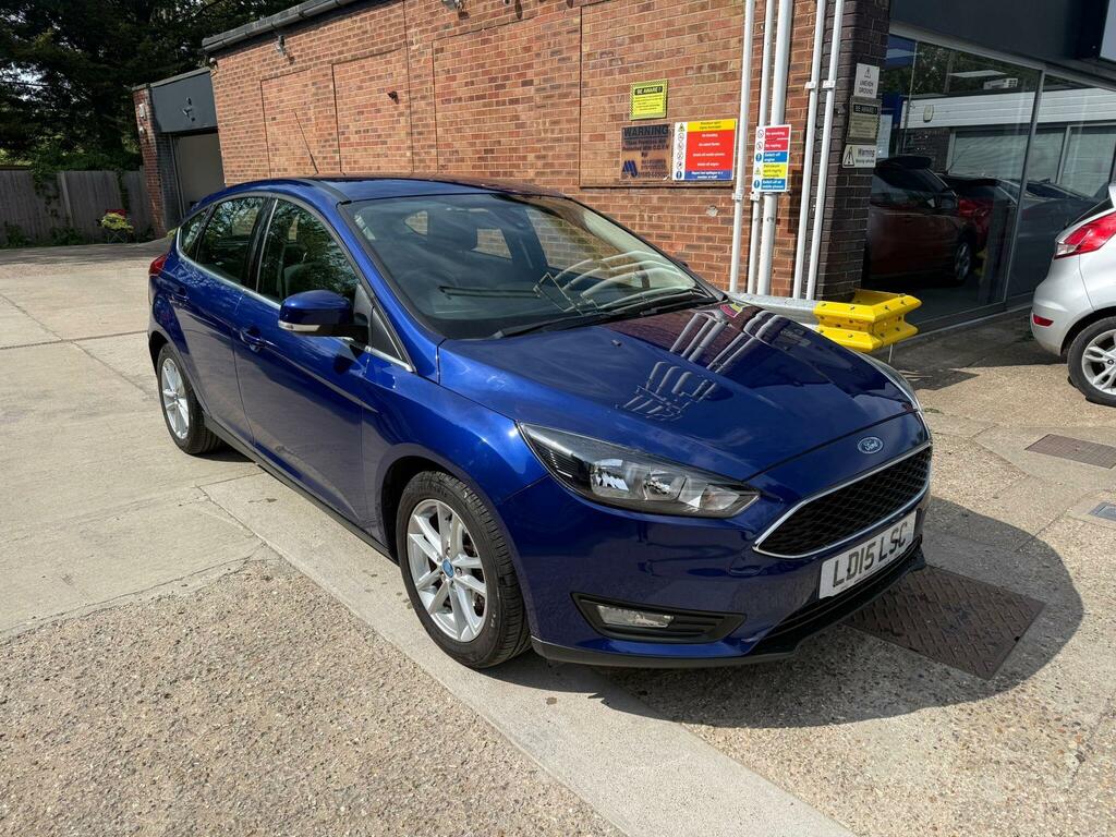Ford Focus 1.6 Zetec Powershift Euro 6 Blue