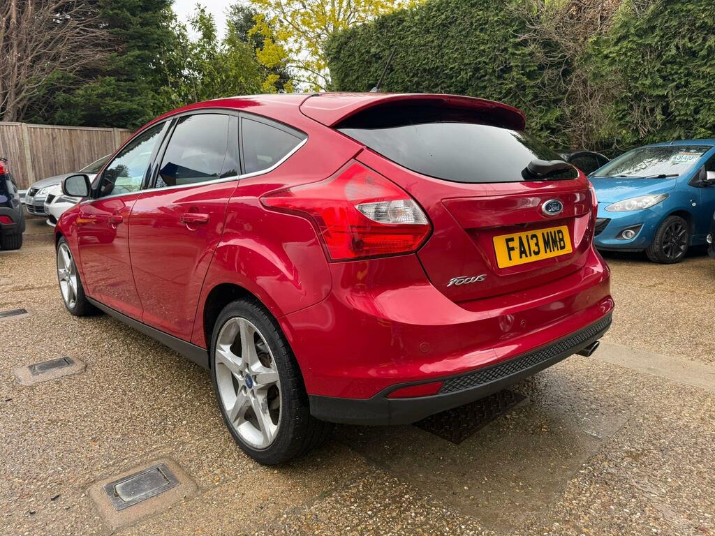 Ford Focus 2.0 Tdci Titanium X Powershift Euro 5 Red #4