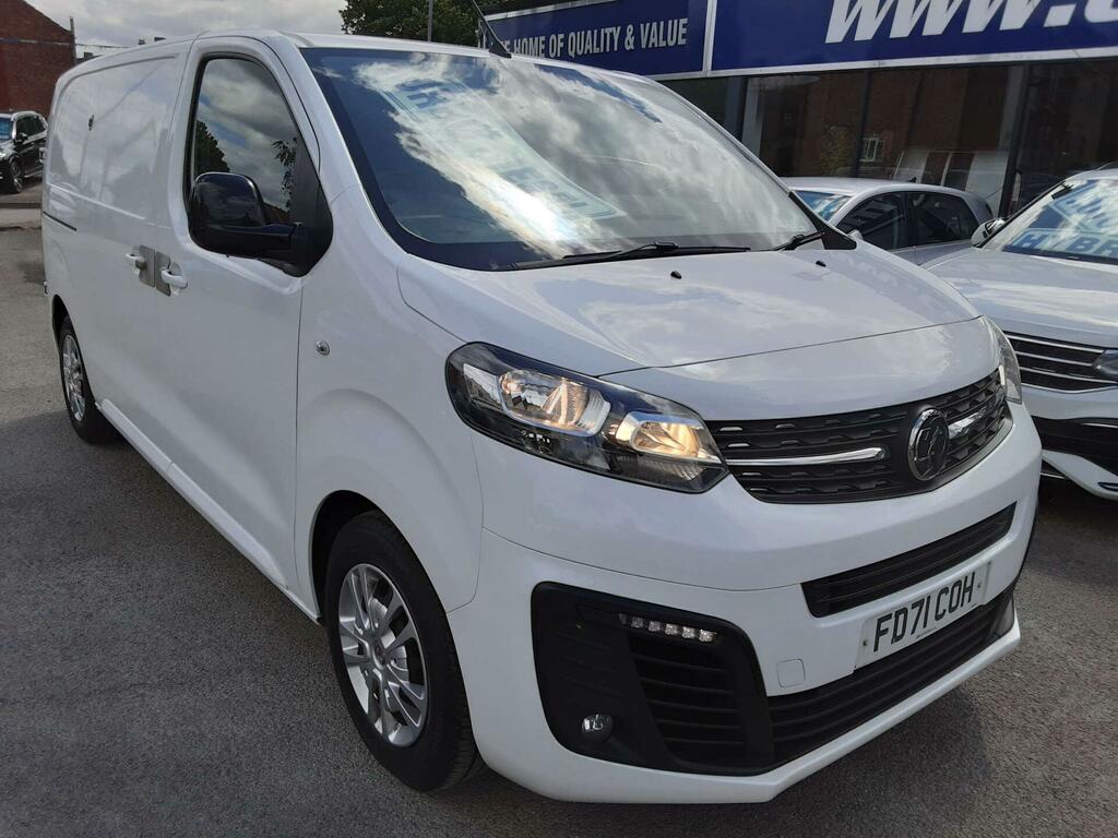Vauxhall Vivaro 1.5 Vivaro F2700 Sportive Ss White