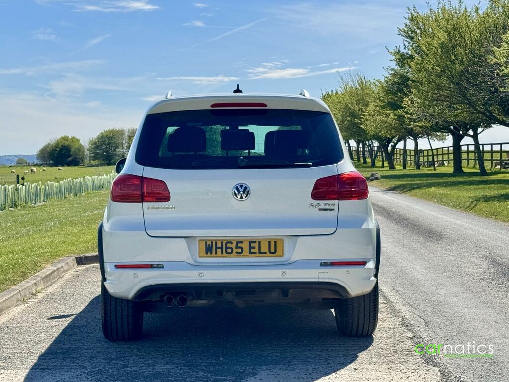 Volkswagen Tiguan 2.0 Tdi Bluemotion Tech R-line Edition Suv Die WH65ELU White #4