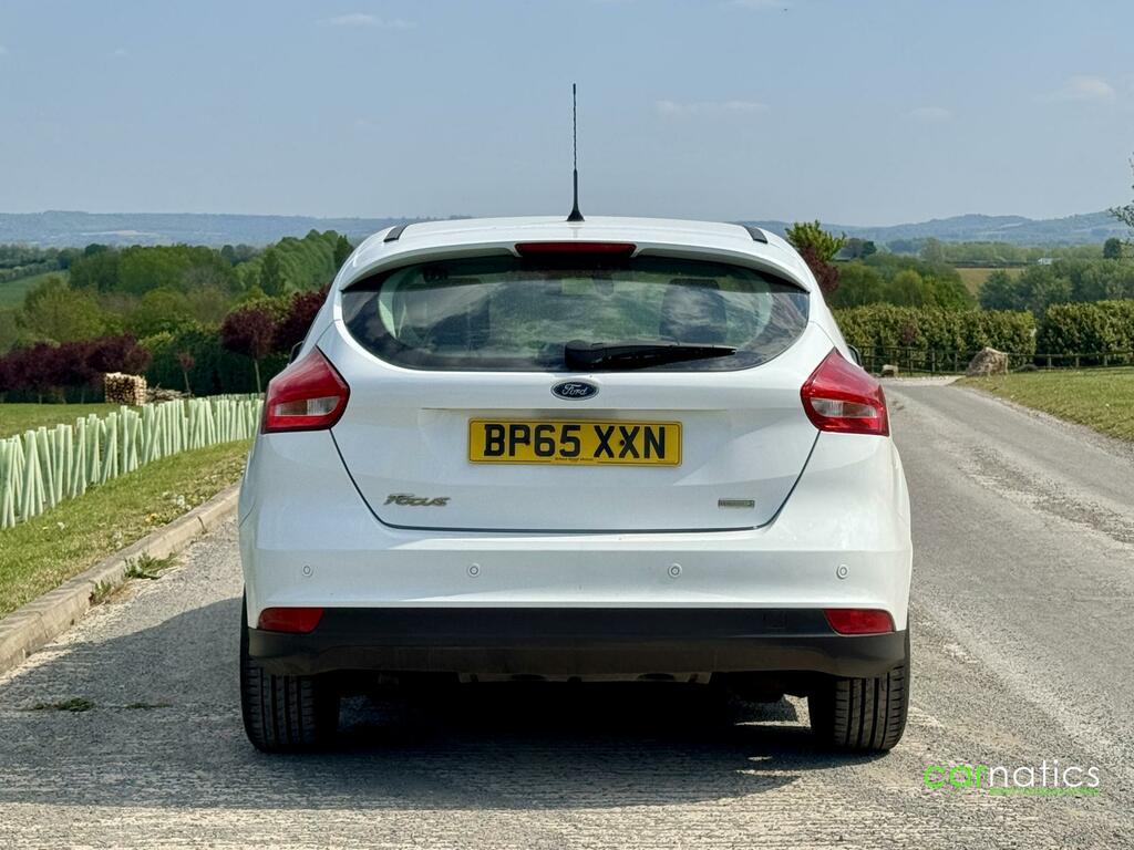 Ford Focus 1.0T Ecoboost Titanium Hatchback BP65XXN White #4