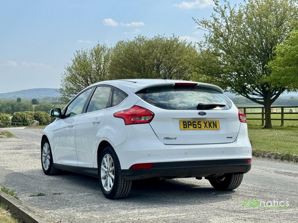 Ford Focus 1.0T Ecoboost Titanium Hatchback BP65XXN White #5
