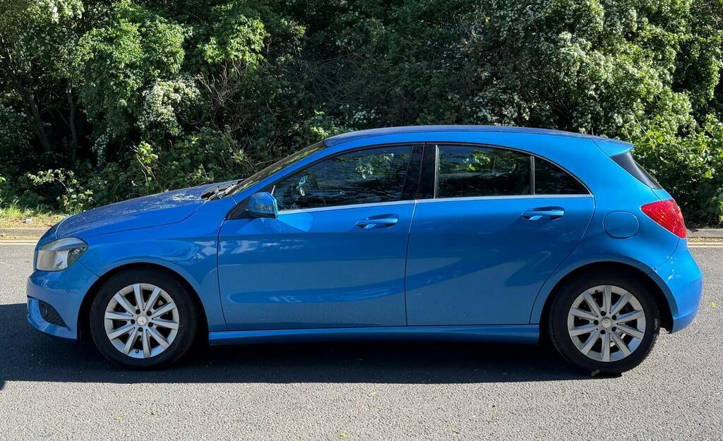 Mercedes-Benz A Class Hatchback 1.5 A180 Cdi Eco Se Euro 5 Ss 20 LR15MFE Blue #4