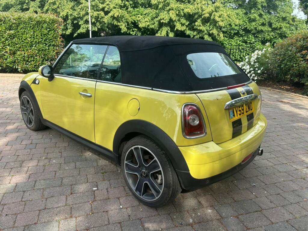 Mini Convertible 1.6 Cooper Convertible AY59ZNO Yellow #2