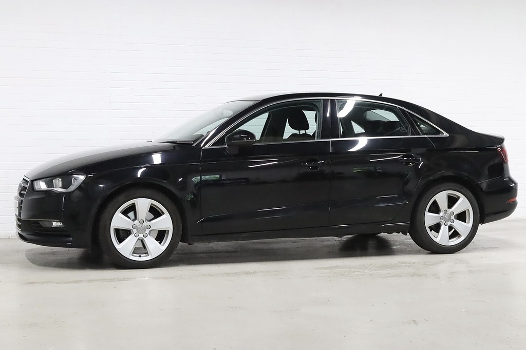 Audi A3 Tdi Sport BJ64ENR Black #4