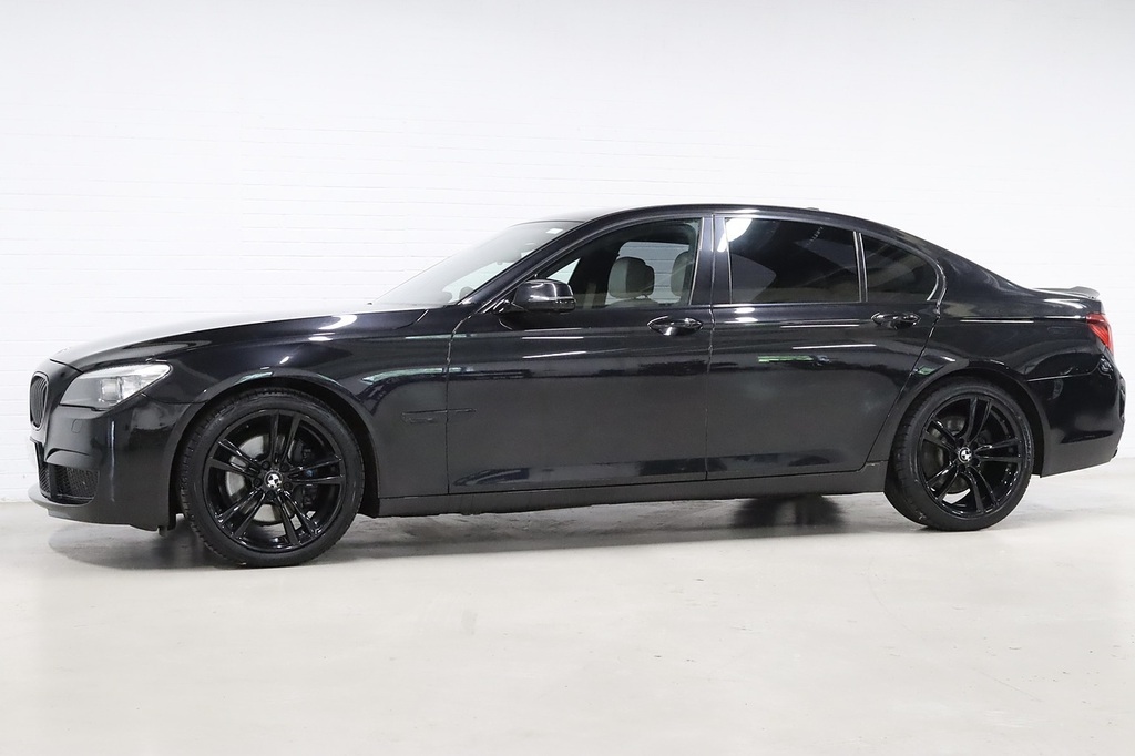 BMW 7 Series 730D Se Blue #4