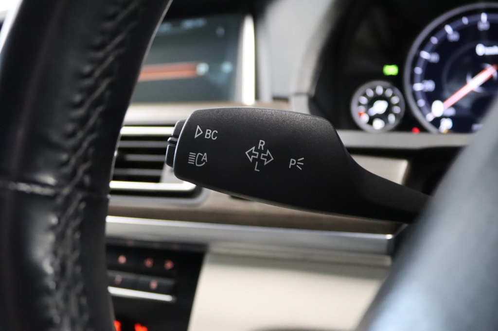 BMW 7 Series 730D Se Blue #31