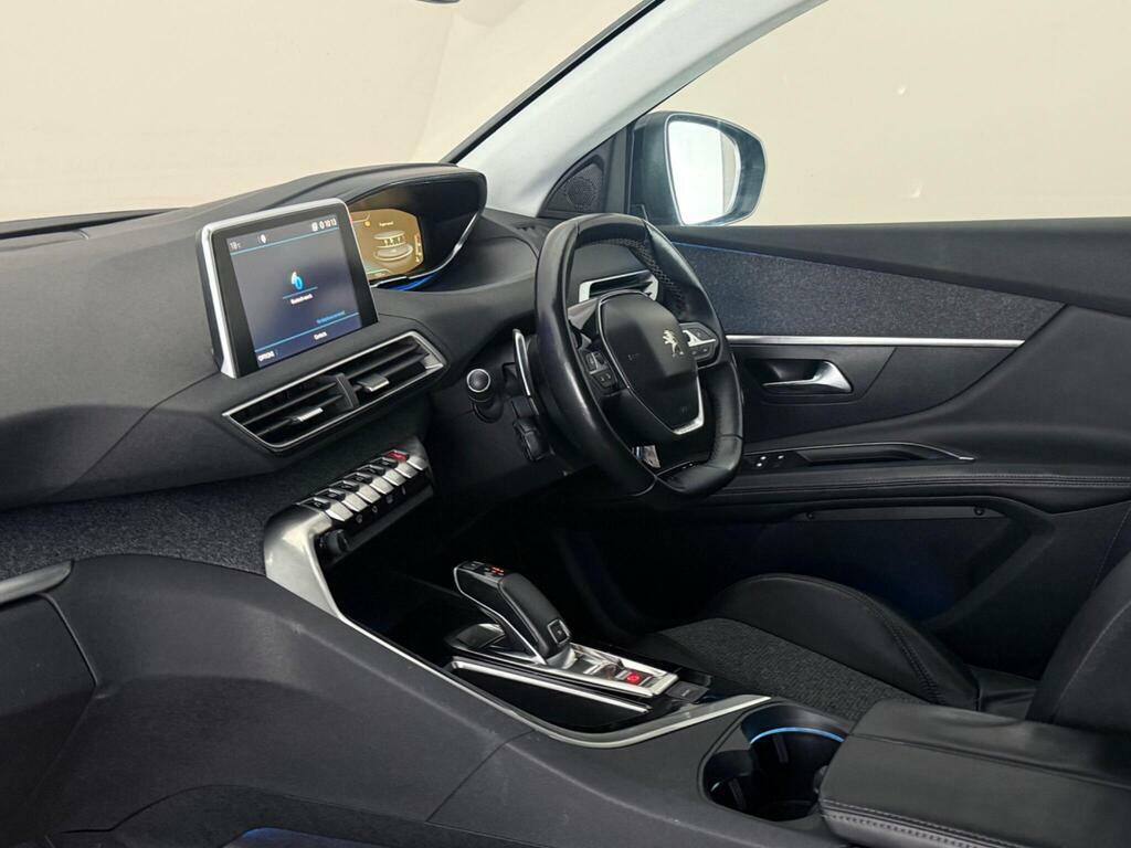 Peugeot 3008 1.2 Puretech Allure Eat Euro 6 Ss GD18VTE Black #4