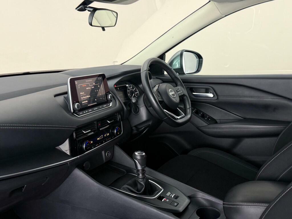 Nissan Qashqai 1.3 Dig-t Mhev Acenta Premium Euro 6 Ss DN72PWY Grey #4