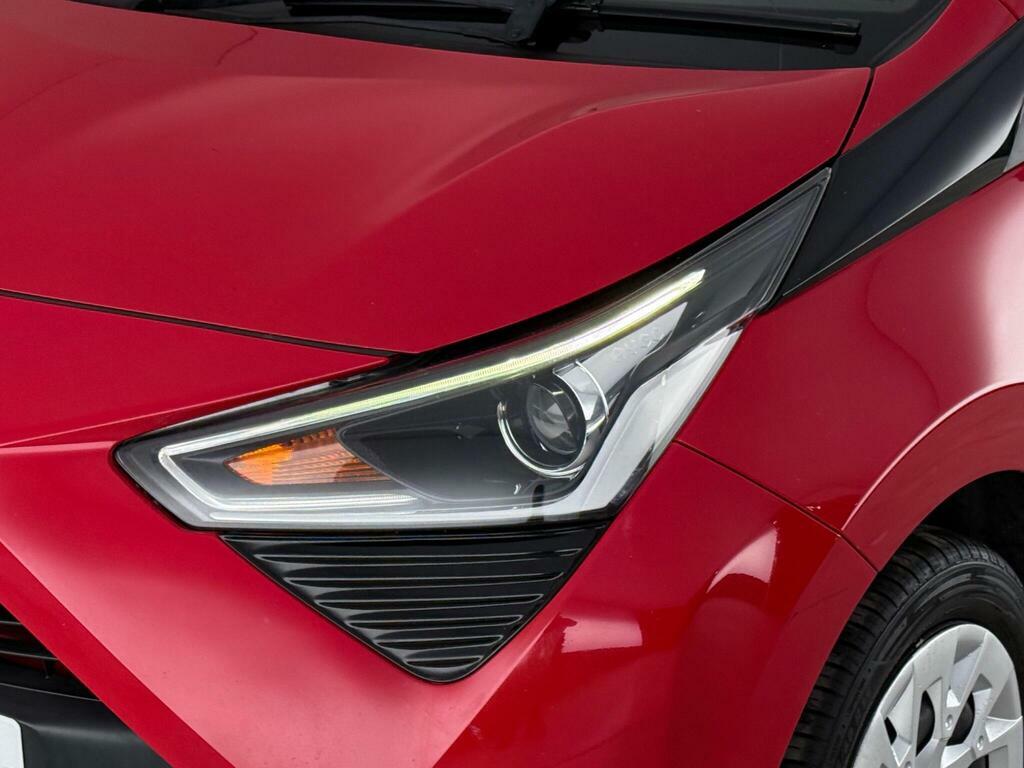 Toyota Aygo 1.0 Vvt-i X-play Euro 6 BB05OJB Red #5