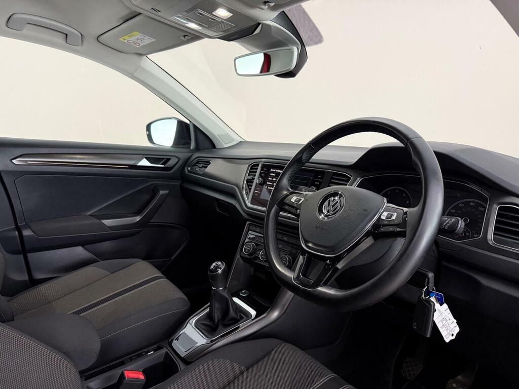 Volkswagen T-Roc 1.5 Tsi Evo Design Euro 6 Ss YD69BSO Red #2
