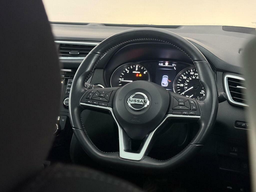 Nissan Qashqai 1.5 Dci N-connecta Euro 6 Ss FY68SWF Red #3