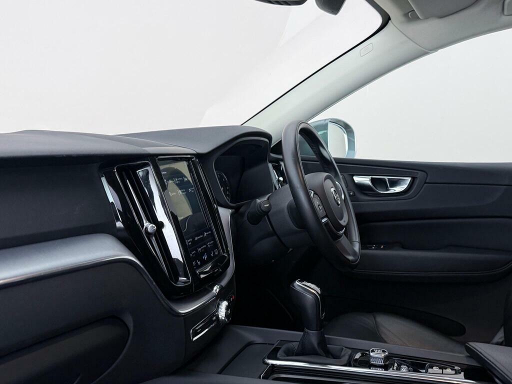 Volvo XC60 2.0 D4 Momentum Pro Awd Euro 6 Ss Grey #4