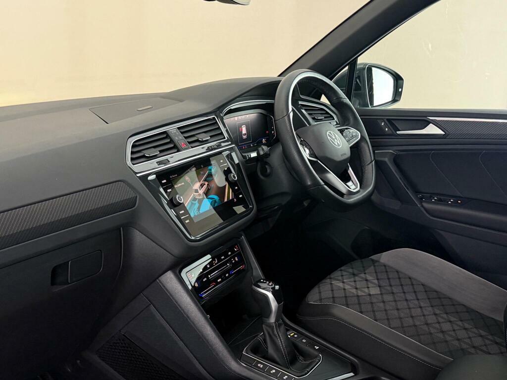 Volkswagen Tiguan 1.5 Tsi R-line Dsg Euro 6 Ss LL70ULN Grey #4