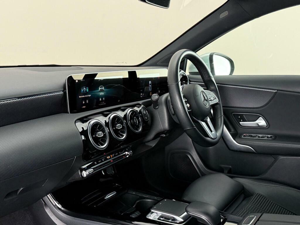 Mercedes-Benz A Class 1.5 A180d Sport Executive 7G-dct Euro 6 Ss OE69FZU Silver #4