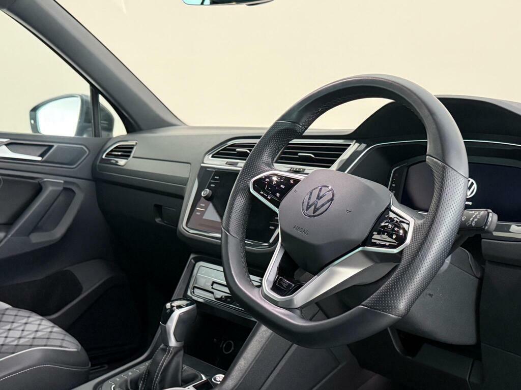 Volkswagen Tiguan 1.5 Tsi R-line Dsg Euro 6 Ss VK23UEX Grey #3