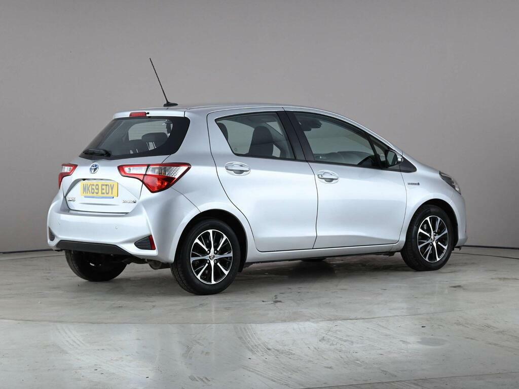 Toyota Yaris 1.5 Vvt-h Icon Tech E-cvt Euro 6 Ss MK69EOY Silver #5