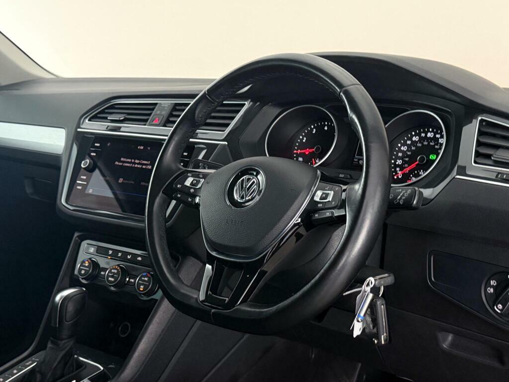 Volkswagen Tiguan 1.5 Tsi Evo Match Dsg Euro 6 Ss LR70JHA Black #3