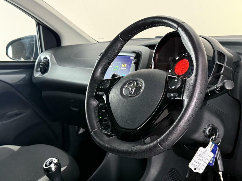 Toyota Aygo 1.0 Vvt-i X-play Euro 6 Safety Sense MJ21EBA Grey #3