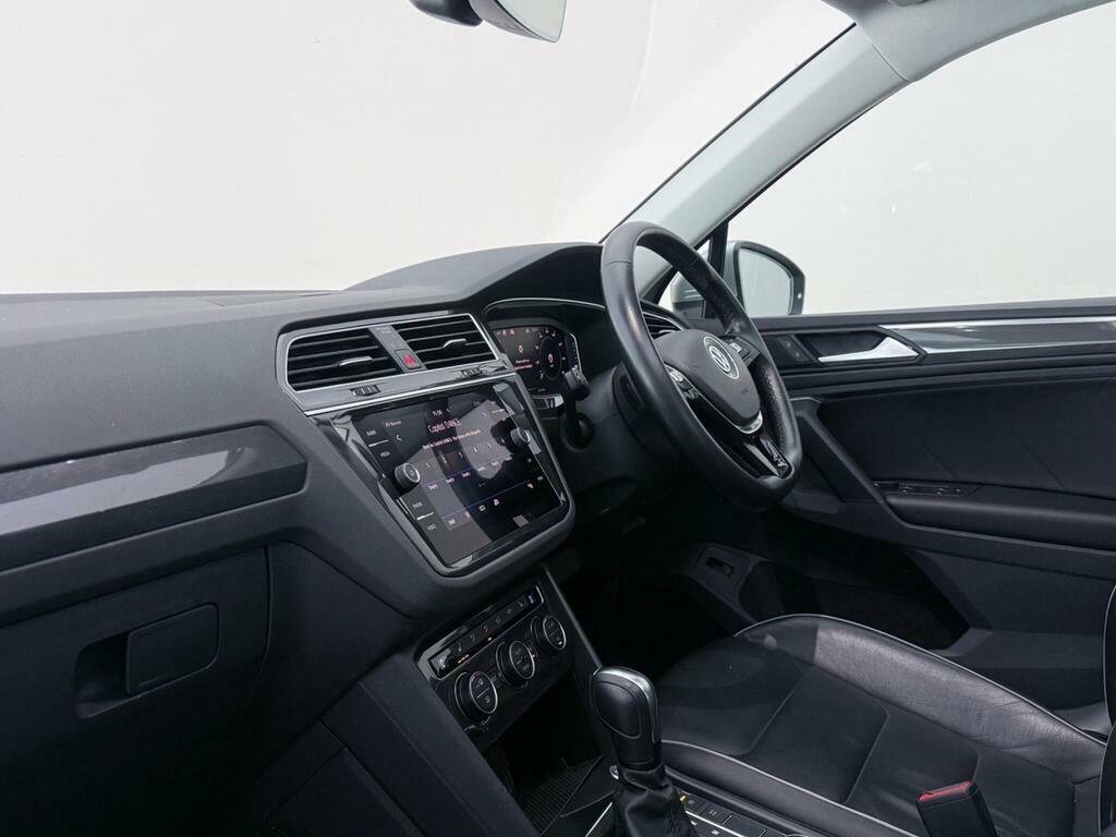 Volkswagen Tiguan 2.0 Tdi Sel Dsg 4Motion Euro 6 Ss KM70WKS Silver #4