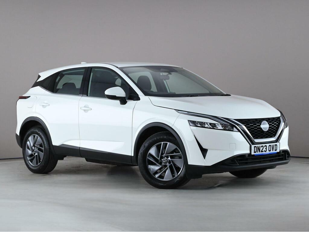Nissan Qashqai 1.3 Dig-t Mhev Acenta Premium Euro 6 Ss White