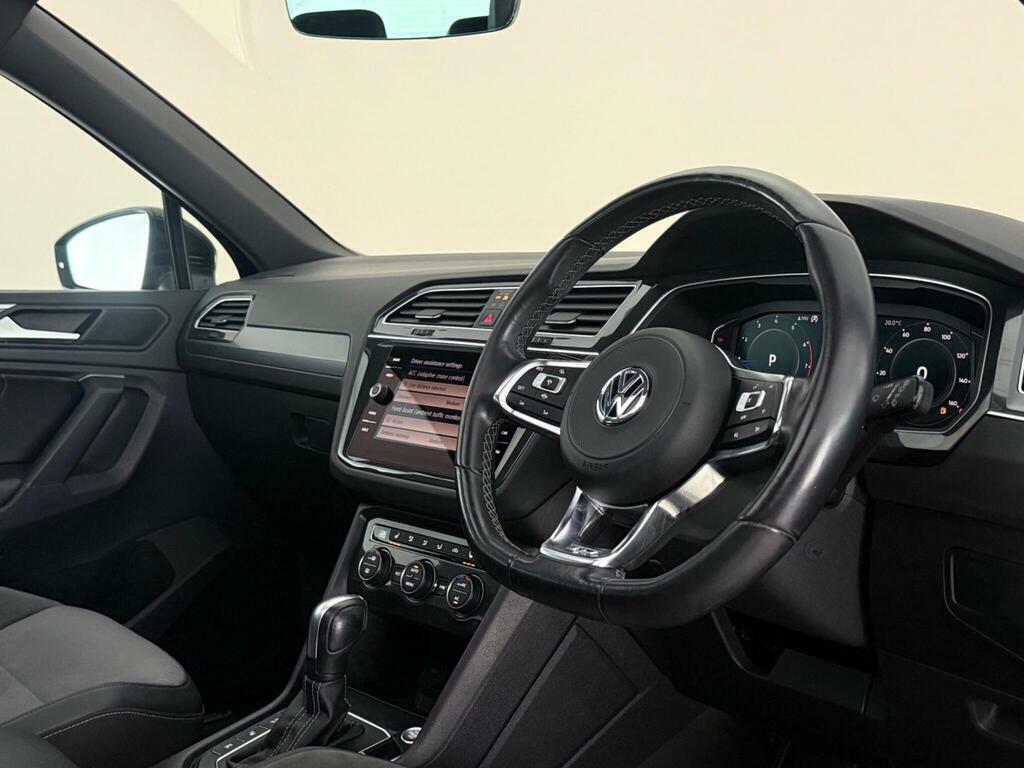 Volkswagen Tiguan 1.5 Tsi Evo R-line Tech Dsg Euro 6 Ss LT20NPK Black #3