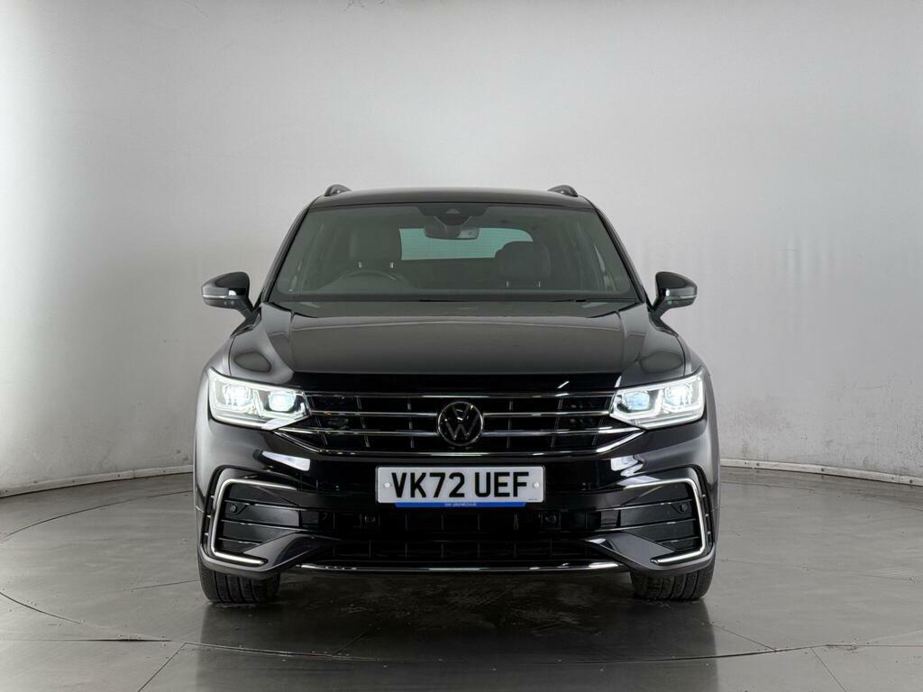 Volkswagen Tiguan 1.5 Tsi R-line Dsg Euro 6 Ss VK72UEF Black #2