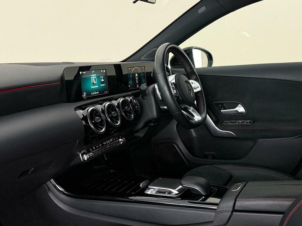 Mercedes-Benz A Class 1.3 A200 Amg Line 7G-dct Euro 6 Ss GU69SCX Black #4
